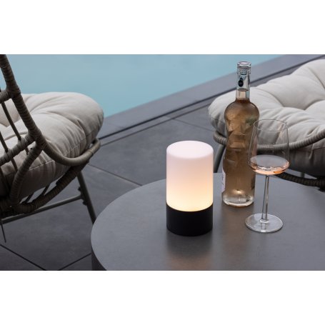 Tubu musta, ladattava valaisin